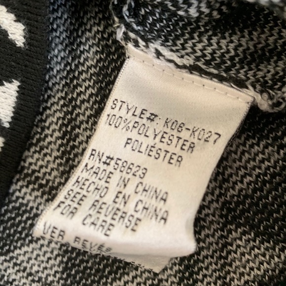 Black and White Sweater Dress Diamond Pattern - Picture 5 of 5